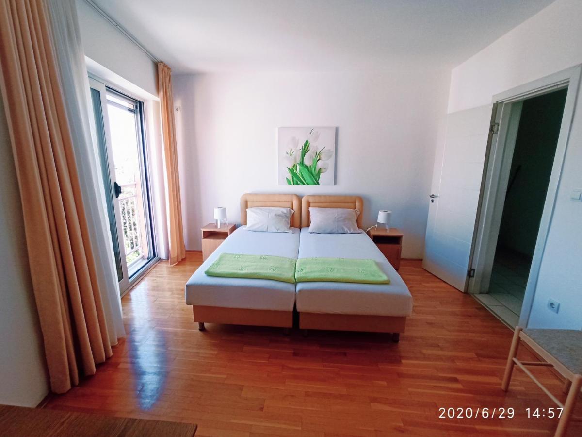 Apartments Mitende Budva Eksteriør bilde