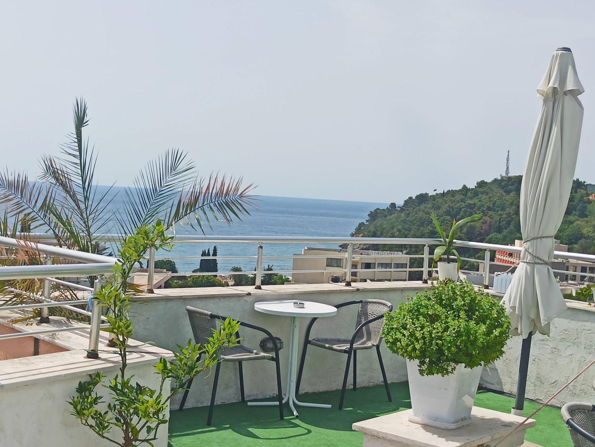 Apartments Mitende Budva Eksteriør bilde