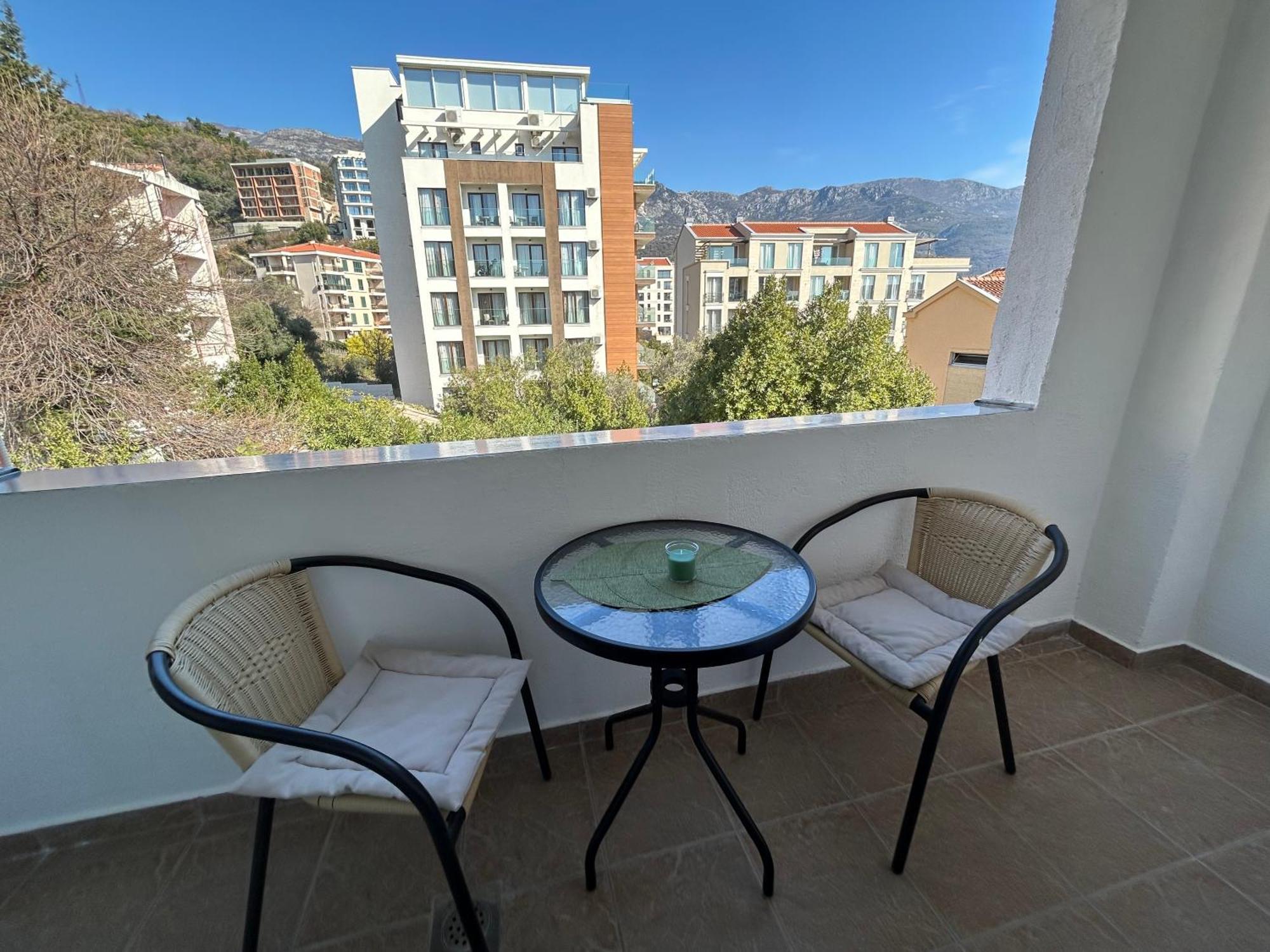 Apartments Mitende Budva Eksteriør bilde