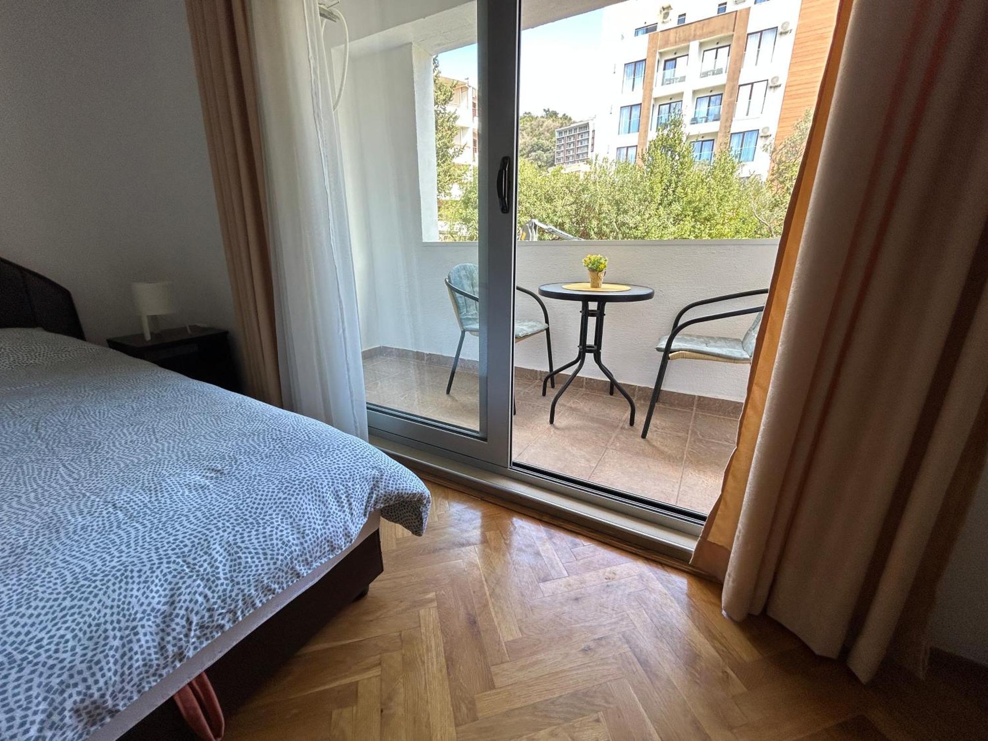 Apartments Mitende Budva Eksteriør bilde